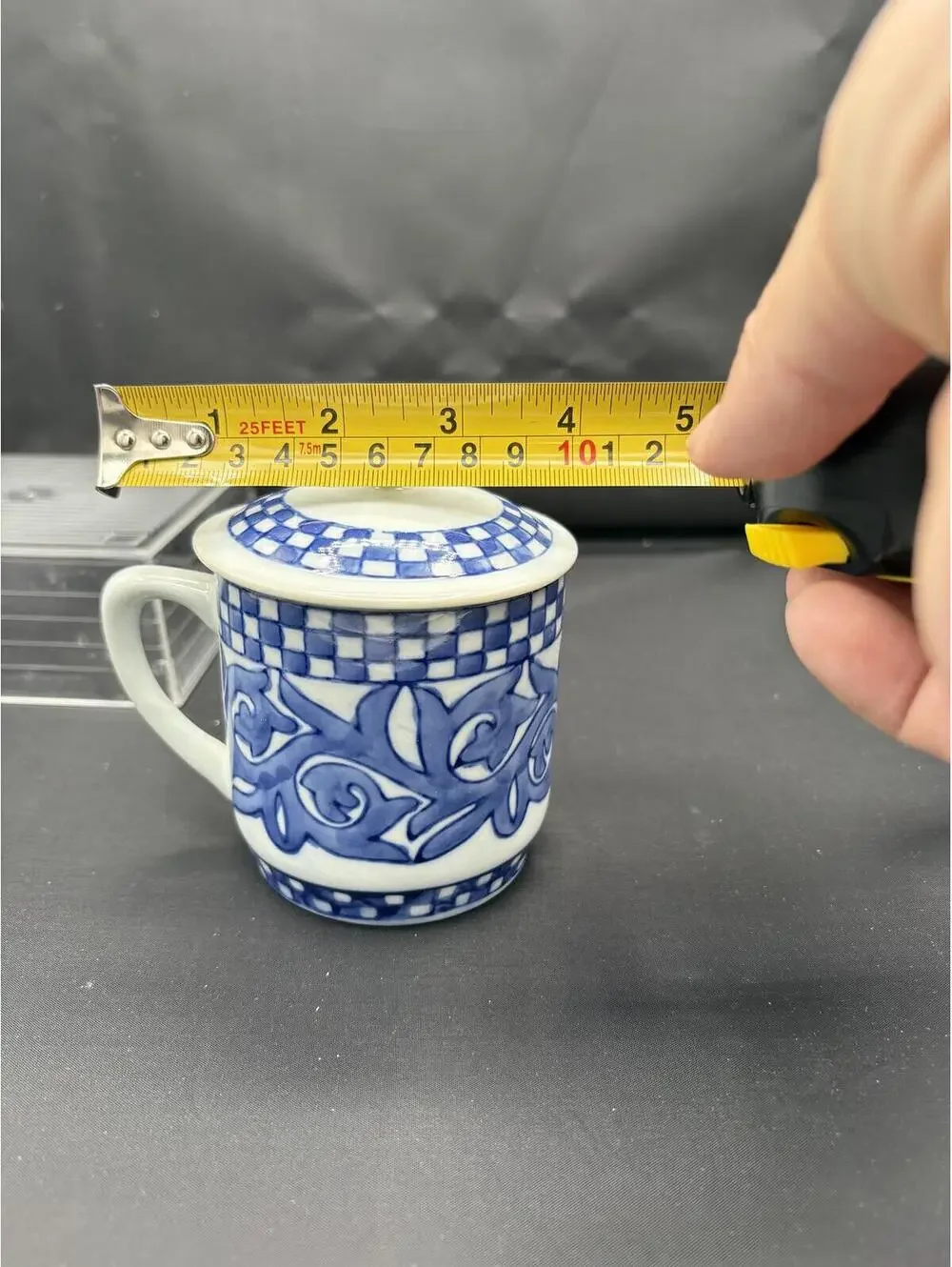Set of 2 VTG Williams Sonoma IDG Checkered Lidded Coffee Tea Cup Saucer